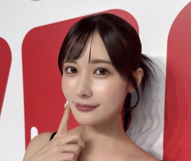 【推し女優図鑑。】藤森里穂｜甘い微笑みの奥に潜む“本能のエロス”──リアルに抱きたくなる女